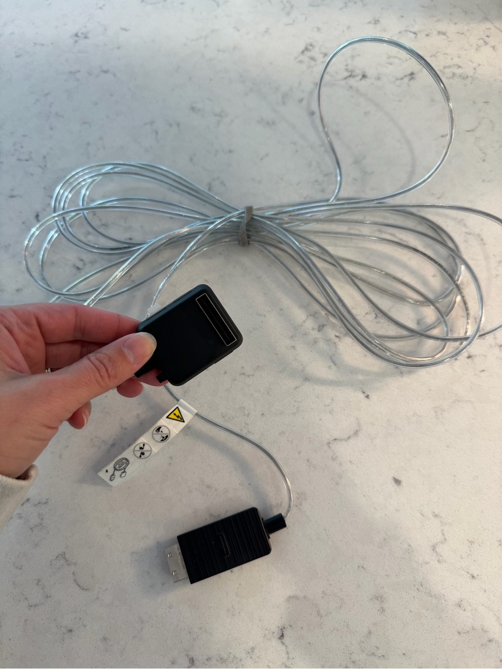 Samsung One Connect Invisible Cable – 16.4 ft (5m) – BN39-02395A